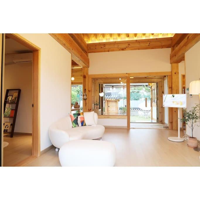Gyeongju Hanok Sohwa מראה חיצוני תמונה
